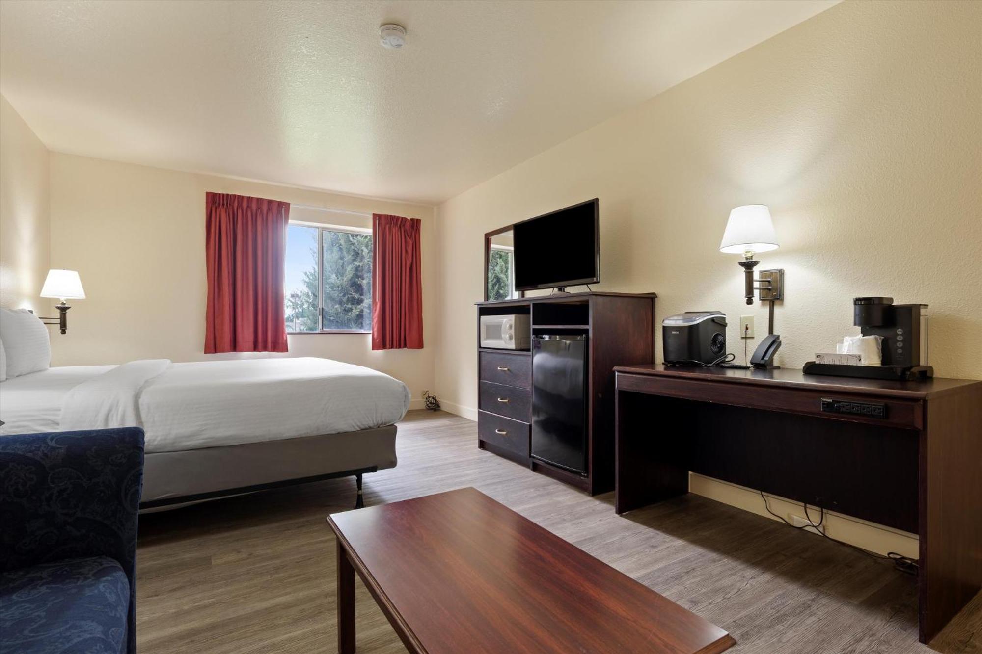 Quincy Inn And Suites Eksteriør billede