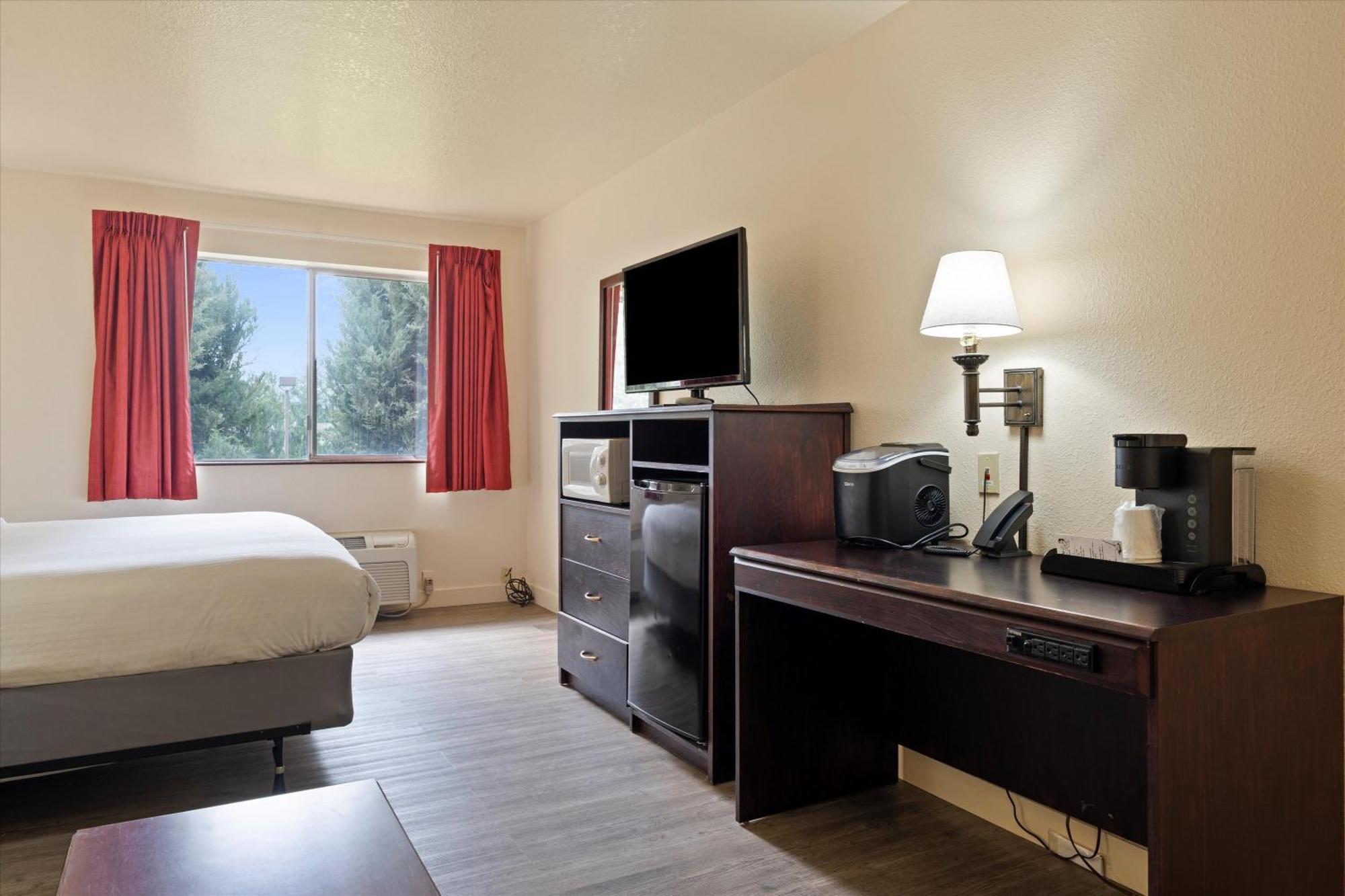 Quincy Inn And Suites Eksteriør billede