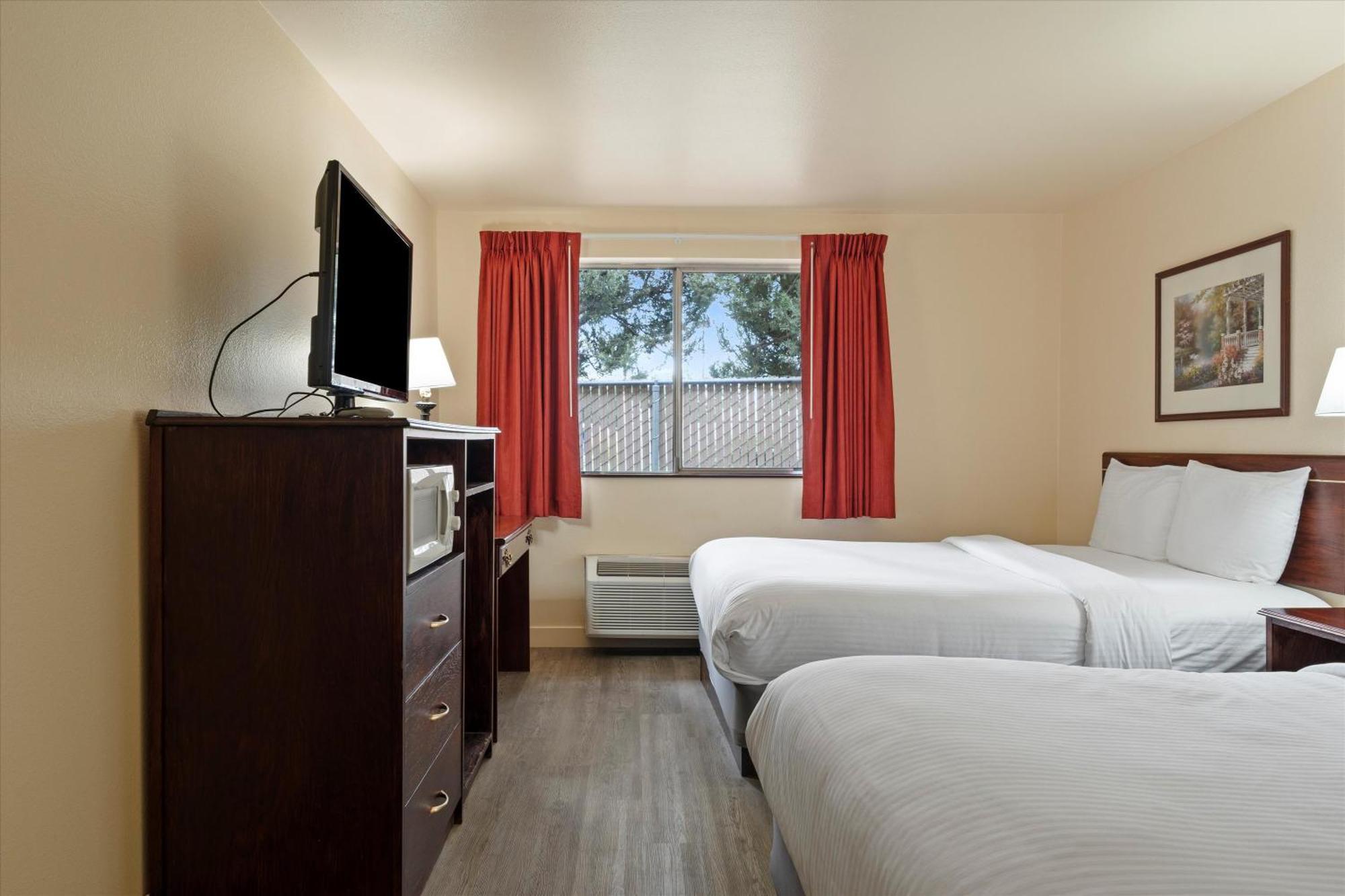 Quincy Inn And Suites Eksteriør billede