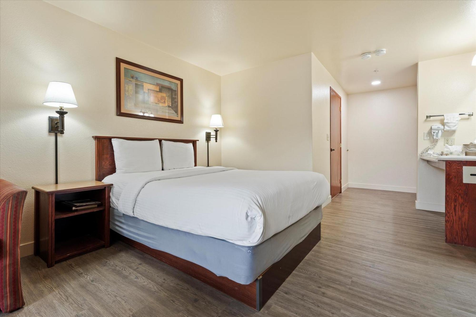 Quincy Inn And Suites Eksteriør billede